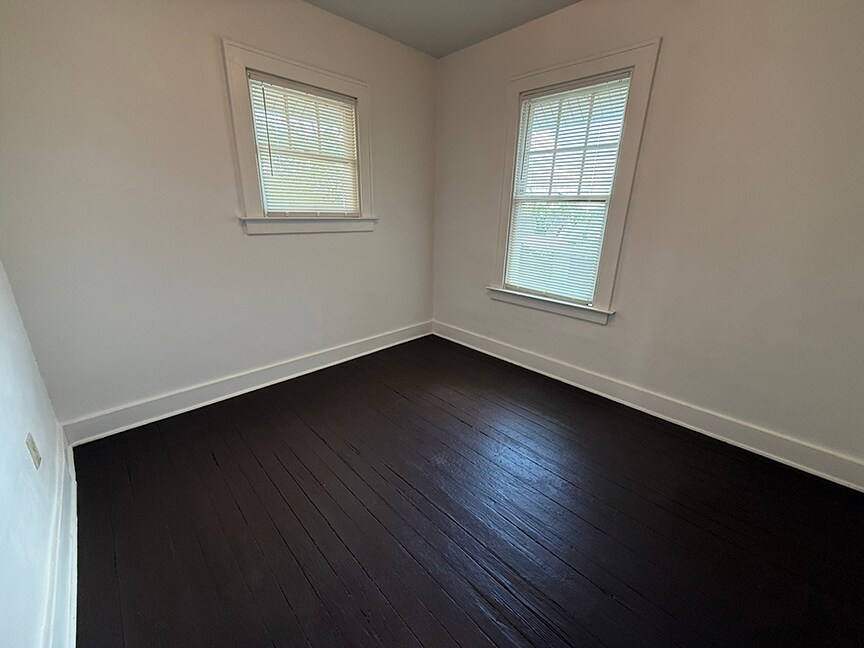 Building Photo - 800 Bayridge Ave