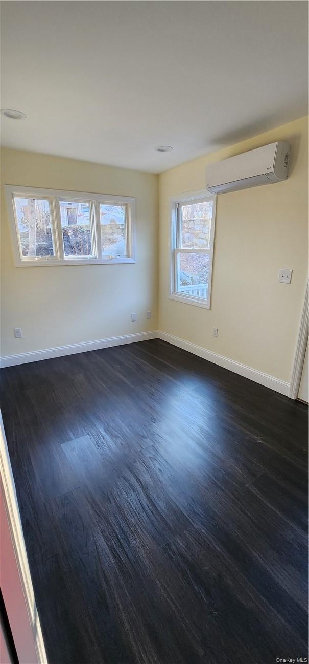 Building Photo - 11 Curry Rd