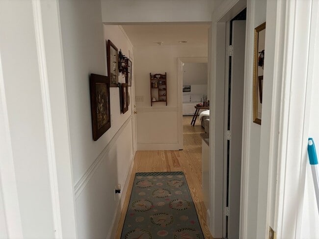 Building Photo - 5 Horton St