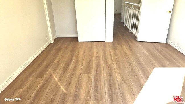 Building Photo - 140 N Berendo St