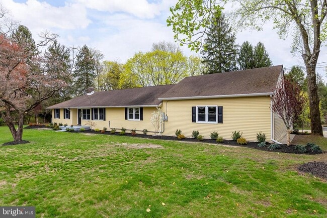 Building Photo - 370 Ganttown Rd