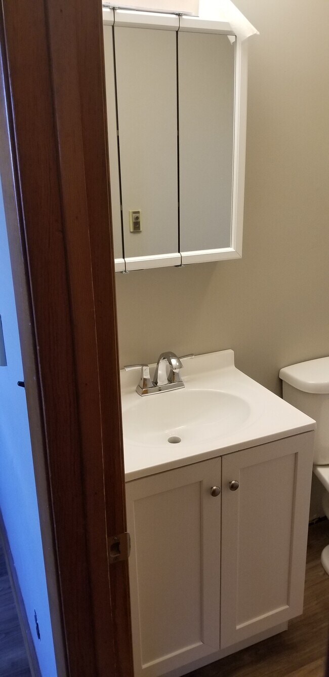 Building Photo - 306 Sycamore St