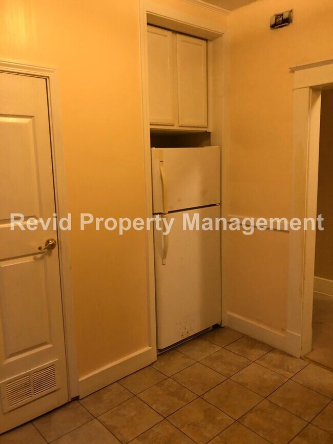 Building Photo - 1536 Tutwiler Ave