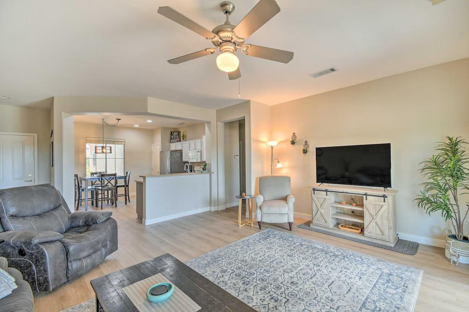 Building Photo - 15033 W Home Run Dr