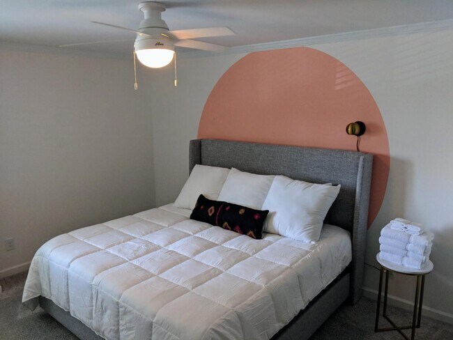 Building Photo - 3181 Parthenon Ave