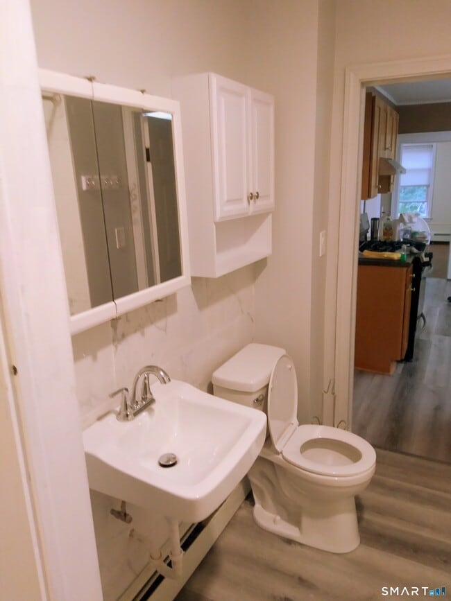 Building Photo - 3 Botsford St