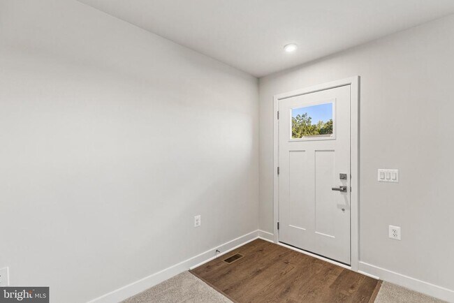 Building Photo - 4319 Southerby Dr