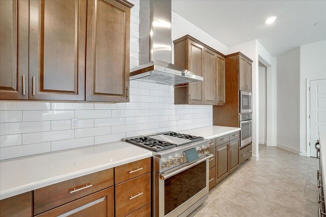 Building Photo - FULLY FURNISHED - ALMOST NEW 4 BED, 2.5 BATHS, 2 CAR GARAGE, 1 STORY IN NORTH LAKE COMMUNITY, NOR...