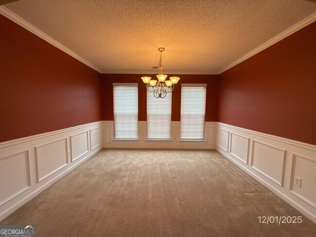 Building Photo - 460 Camella Cir