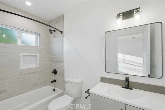 Building Photo - 14014 Hubbard St