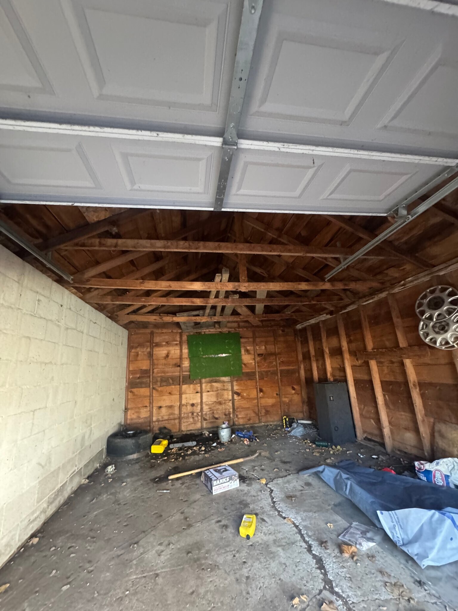 Building Photo - 711 W Dewey St