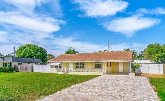 Building Photo - 640 Jaeger Dr