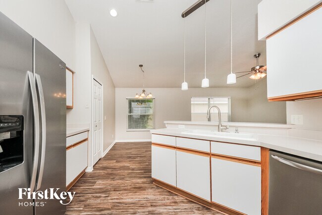 Building Photo - 11405 Kenley Cir