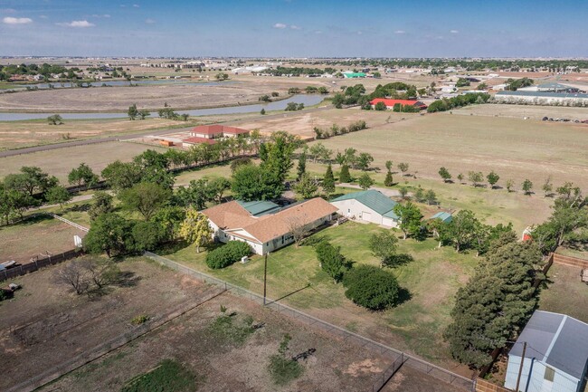 Building Photo - 7518 Lamount Dr