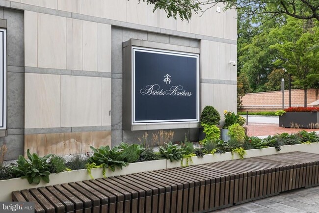 Building Photo - 4817 Chevy Chase Blvd