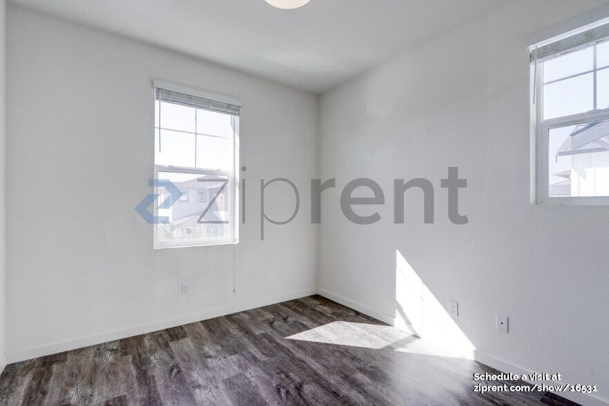 Building Photo - 50 Seasmoke Pl
