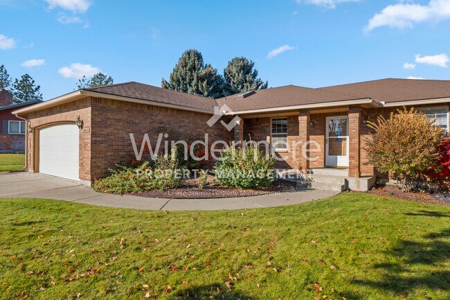 Building Photo - COMING SOON 05/29/2026!! Sundance Brick Rancher on CuldeSac
