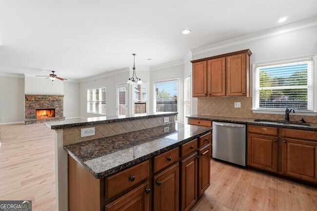 Building Photo - 715 Arbor Cove