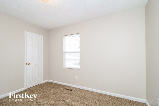 Building Photo - 3820 Spring Branch Dr