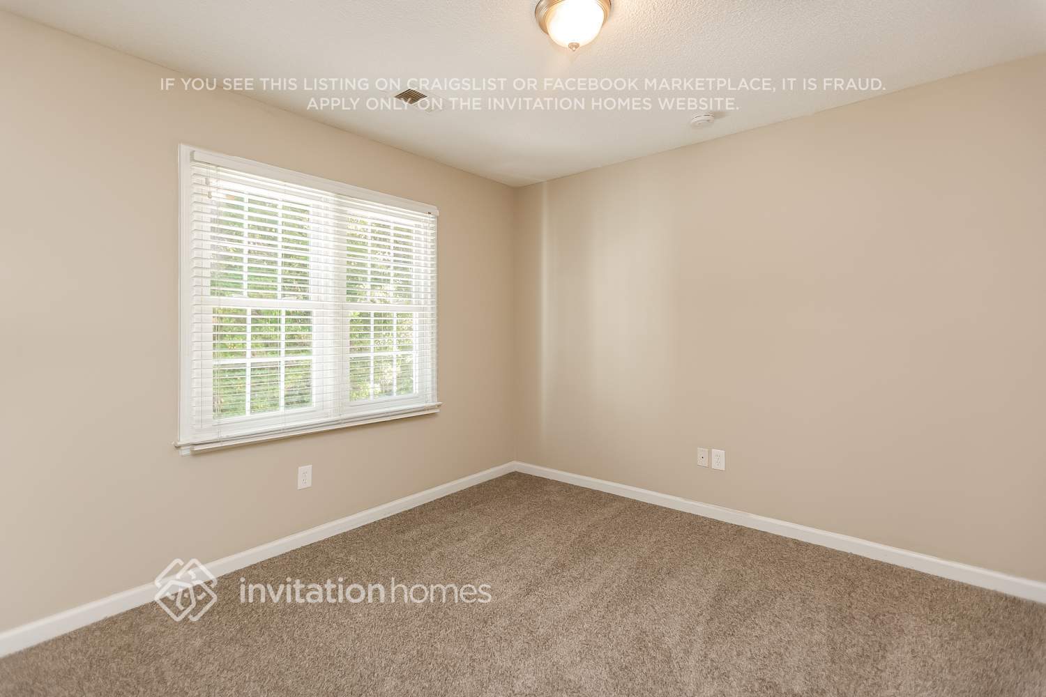 Building Photo - 3161 Calumet Ct NW