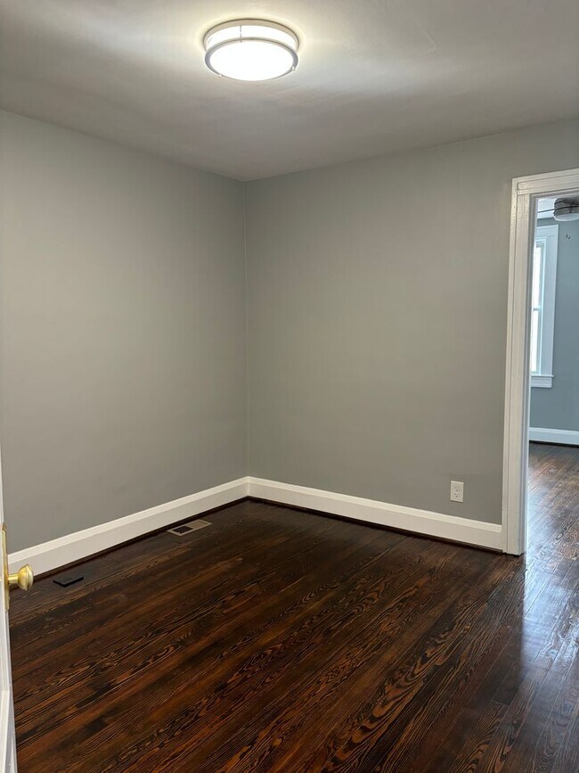 Building Photo - Beautifully Remodeled 2BR Home with Den and Finished Basement