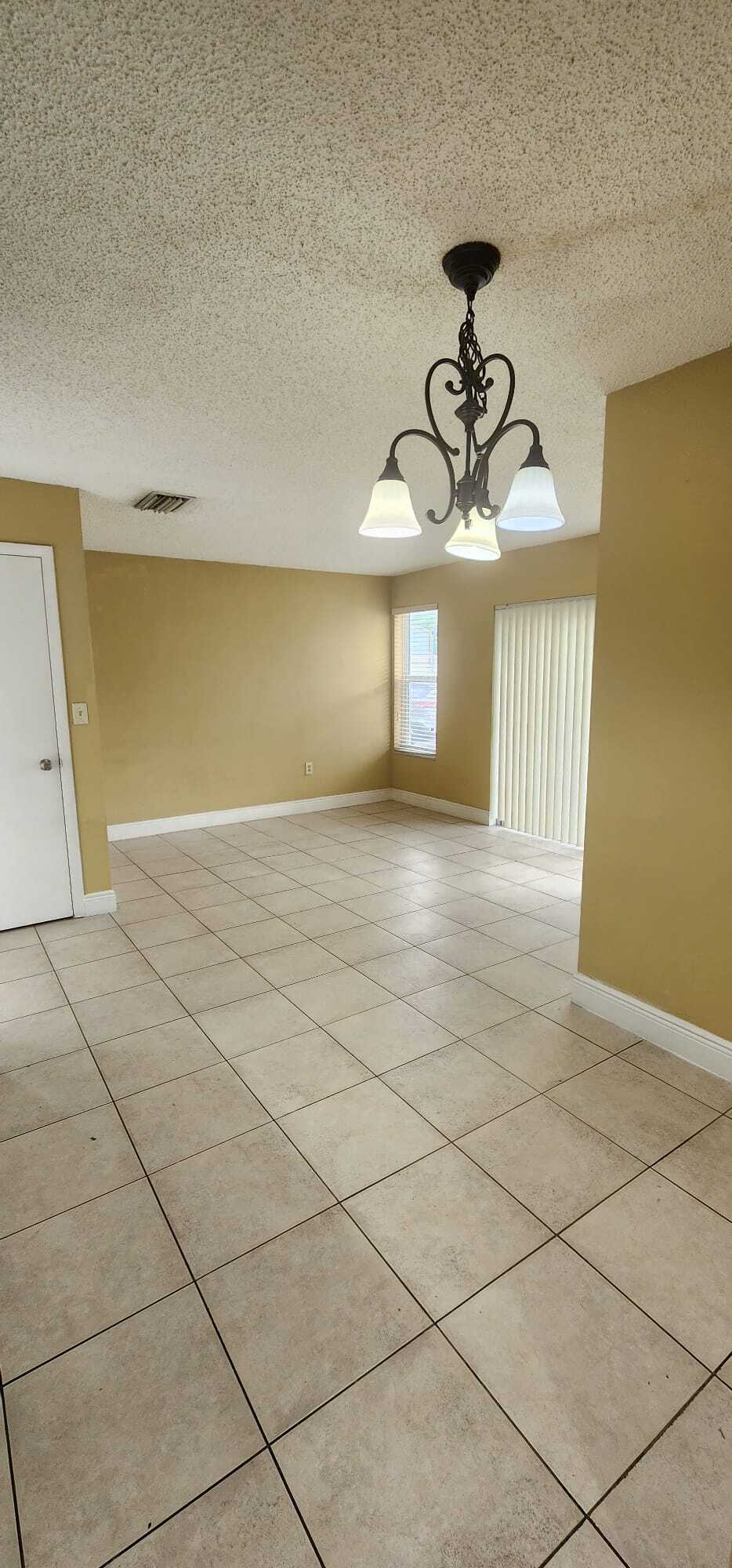 Building Photo - 17440 NW 67th Pl