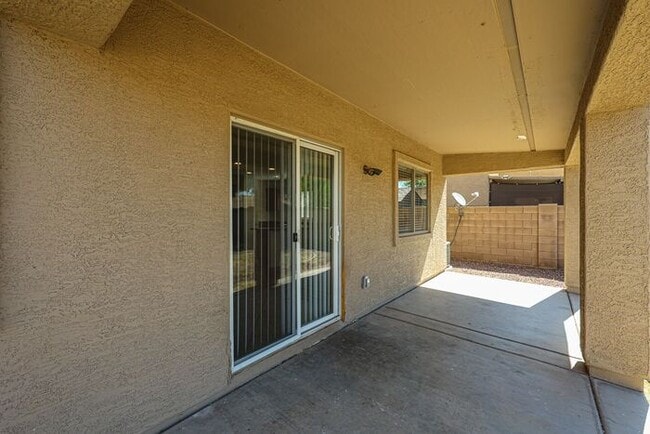 Building Photo - 4 BED 2.5 BATH, 2200+ SFT IN CAMELBACK RANCH, PHOENIX