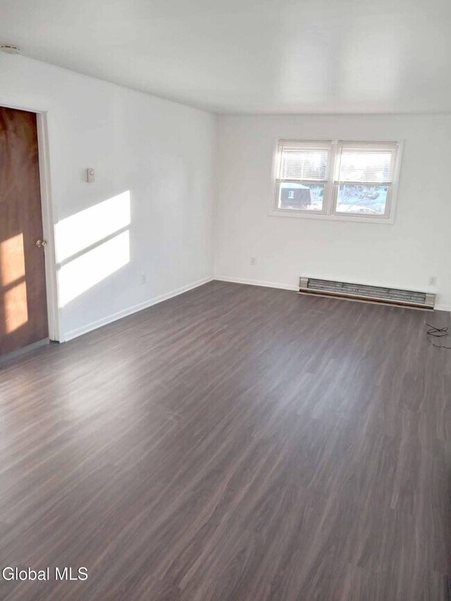 Building Photo - 470 Summer St