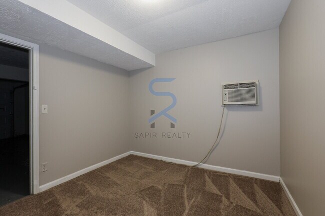 Building Photo - 742 Bridgewood Ct