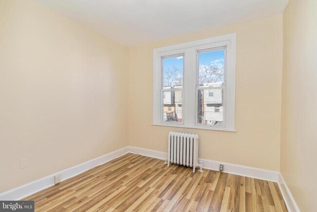 Building Photo - 1929 W Sparks St