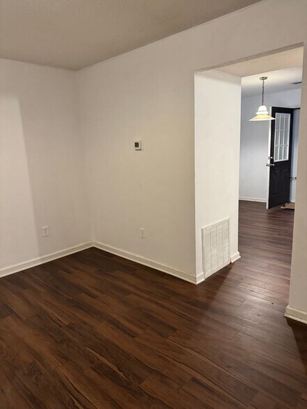 Building Photo - 1003 Whipporwill Dr