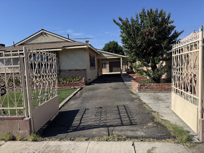 Building Photo - 10817 Cantara St