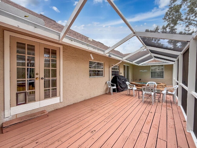 Building Photo - 1055 Riverside Ridge Rd