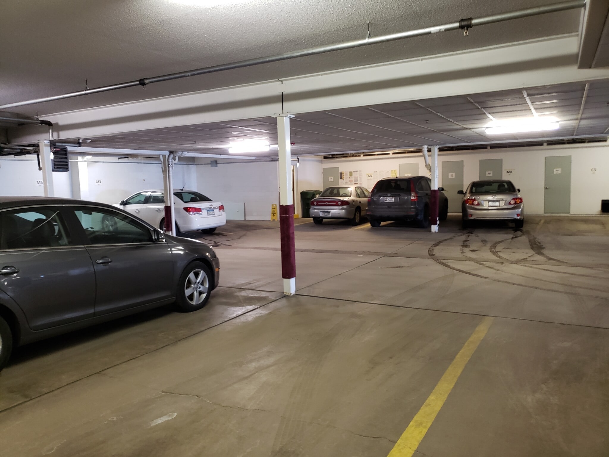 Laundry Facilities in Building - 410 6th Ave SW