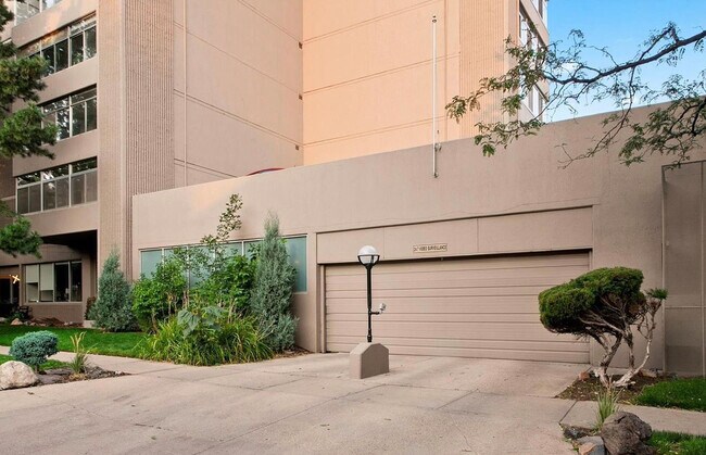 Building Photo - 1313 N Williams St