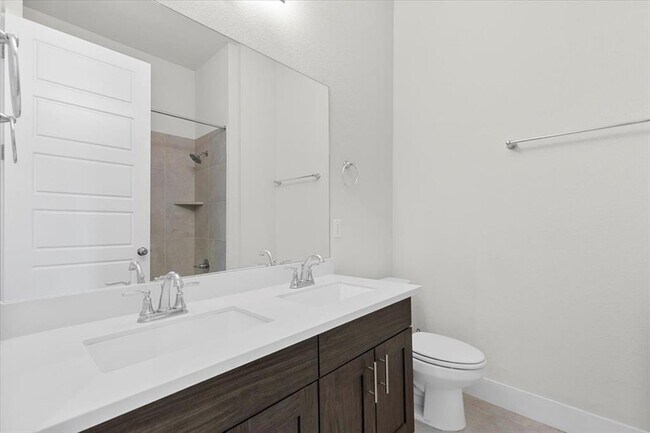 Building Photo - 122 Patrick Herndon Dr