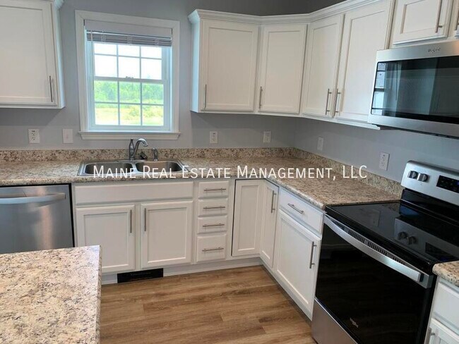 Building Photo - 208 Rocky Rdg Dr