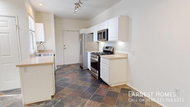 Building Photo - 20000 Plum Canyon Rd