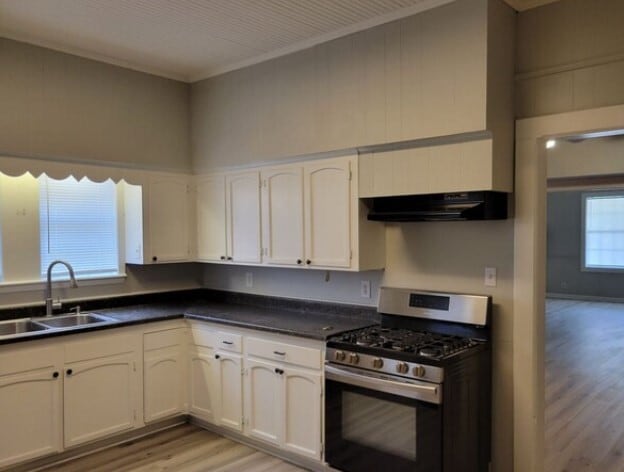 Building Photo - 300 W Verdine St