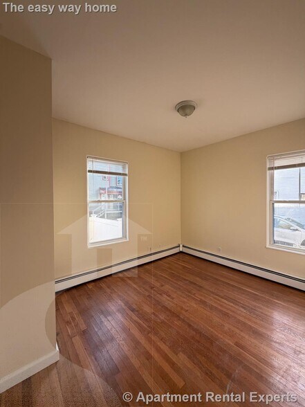 Building Photo - 71 Winchester St