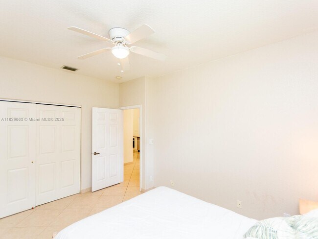Building Photo - 3967 Nighthawk Dr