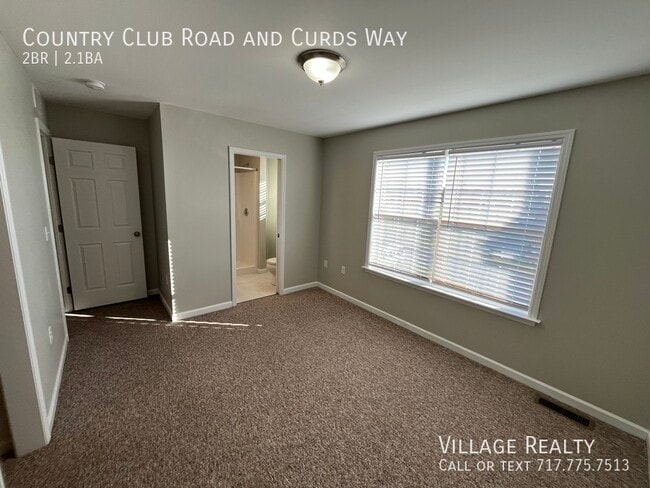 Building Photo - 719 Country Club Rd