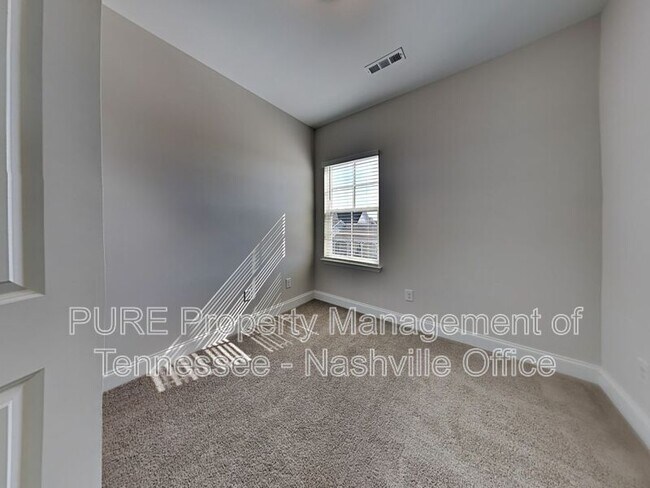 Building Photo - 1750 Park Terrace Ln