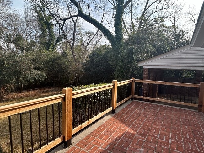 Building Photo - 1679 S Milledge Ave