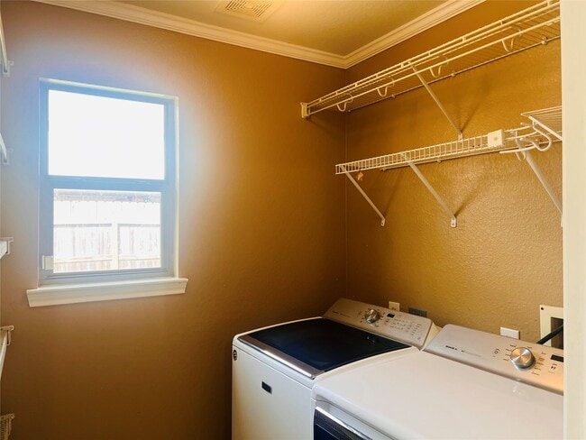 Building Photo - 6423 Mildenhall Ct