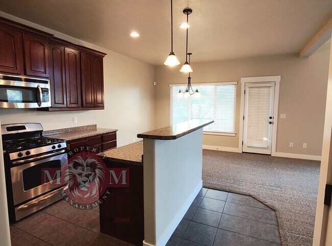 Building Photo - 9012 Quarry Stone Way
