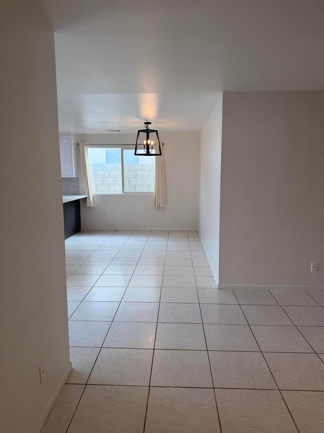 Building Photo - 51905 Avenida Velasco