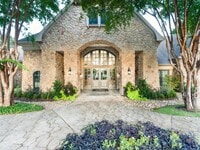 Building Photo - Alister Sunset Valley