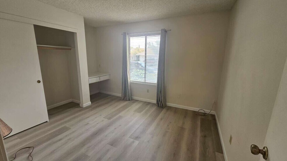 Building Photo - 814 Portugal Way
