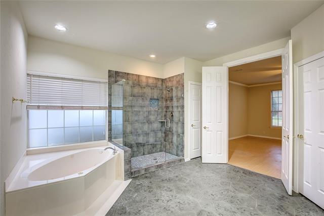 Building Photo - 219 Canyon Lake Dr